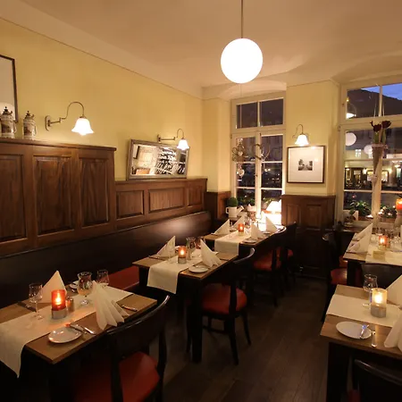 Goldener Falke Hotel