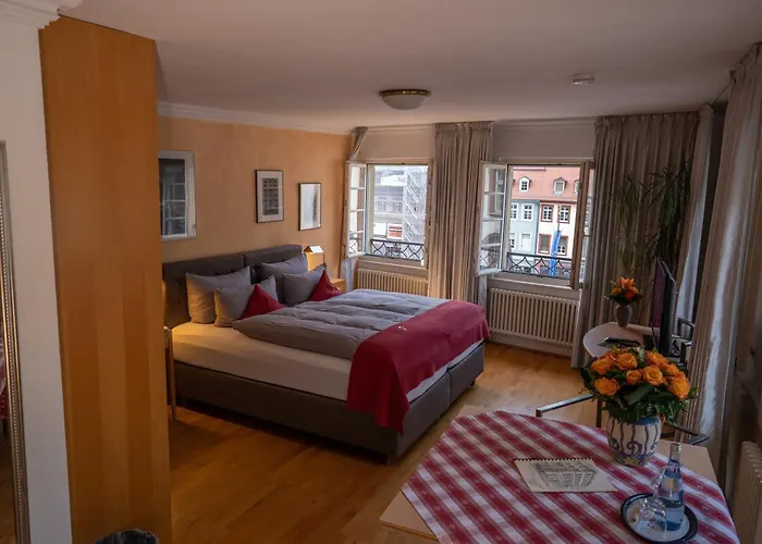 호텔 골데너 팔크 3*