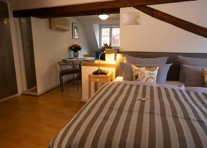 골데너 팔크 호텔 3*