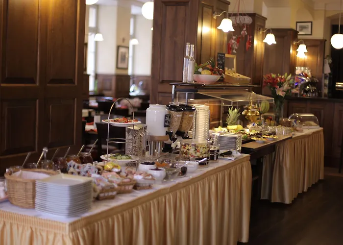 호텔 골데너 팔크