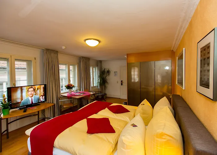 골데너 팔크 호텔 3*